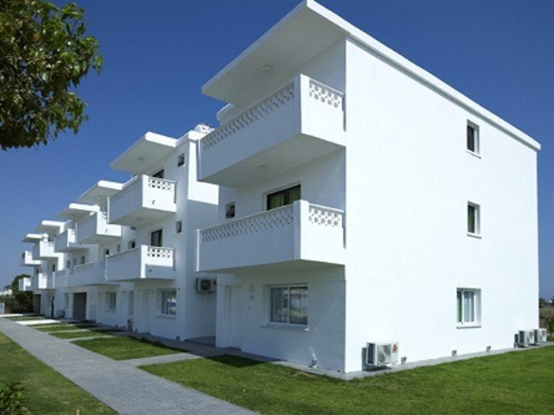 So Apartments Ayia Napa Eksteriør billede